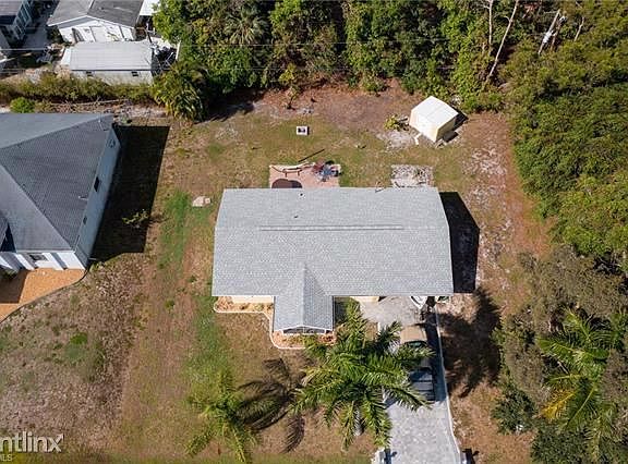 3rd image of 5571 Avenue D
