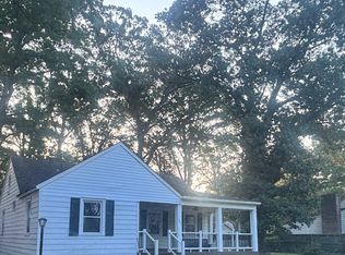 604 Hammond St, Newport News, VA 23601