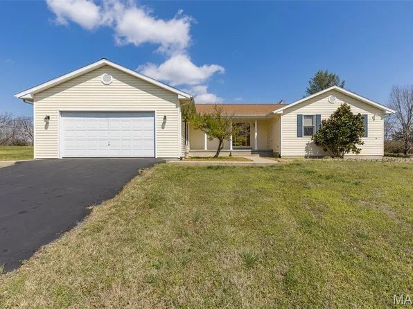 13113 Lakewood Dr, Ste Genevieve, MO 63670