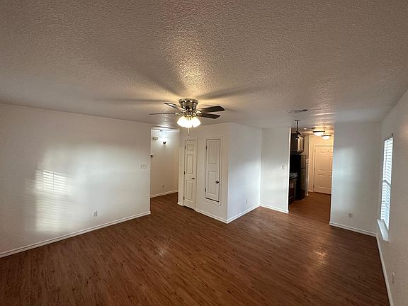 3rd image of 12155 Dandridge Dr