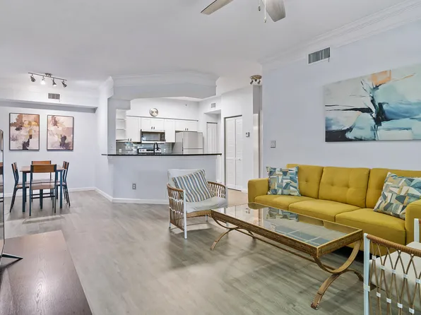 9857 Baywinds Drive #9206, West Palm Beach, FL 33411