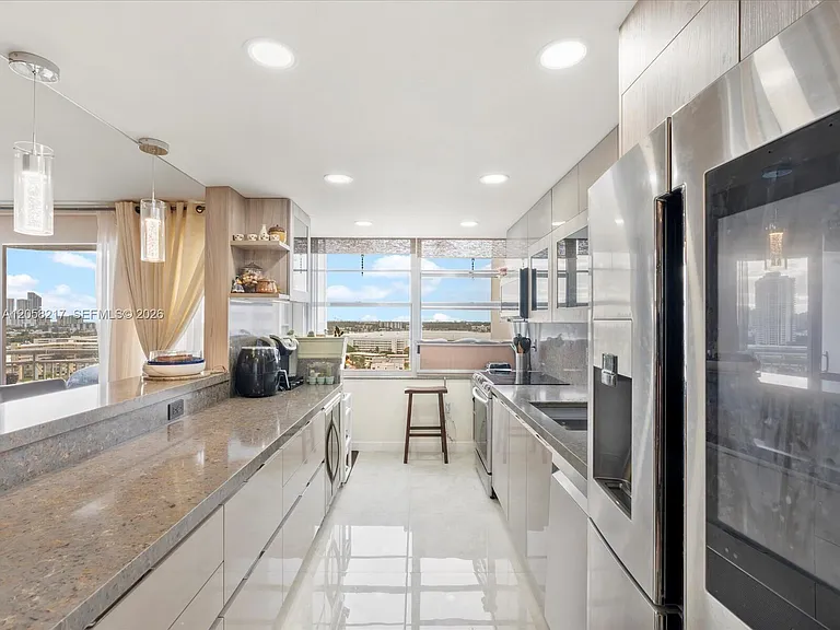 18071 Biscayne Blvd #1401 — Photo 12