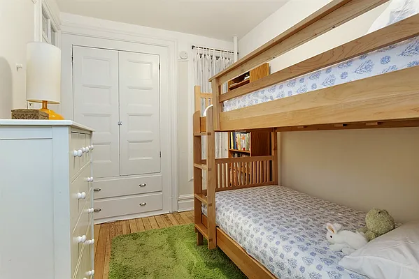 Sold by Corcoran | media 22