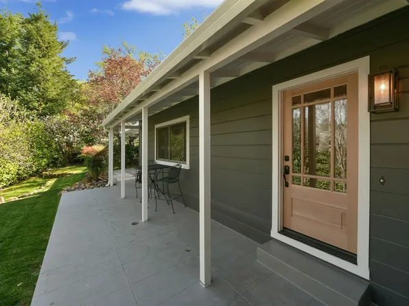 925 Hawthorn Dr, Lafayette, CA 94549