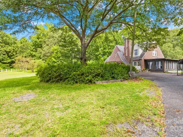 1402 Old Dallas Hwy, Dallas, NC 28034