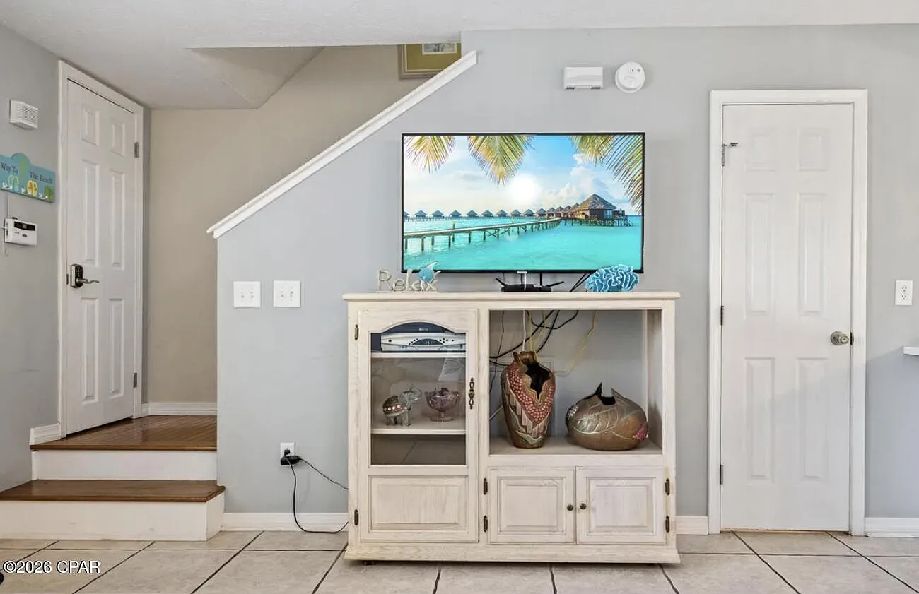 2 bed, 2.5 bath, 972 sqft, $2,000 — Photo 4
