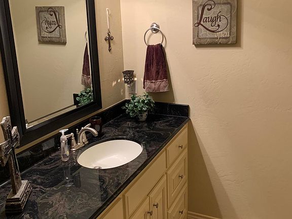 4th image of 1011 Rosenda Ln