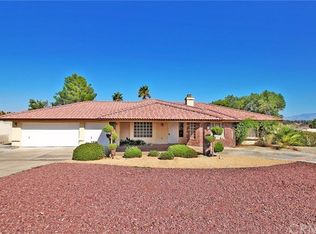 16069 Chiwi Rd, Apple Valley, CA 92307