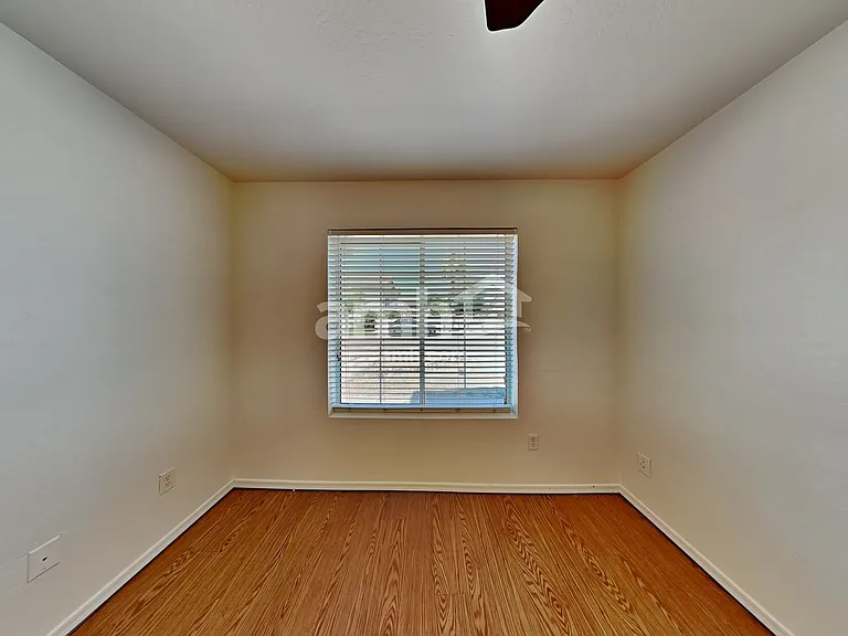 539 S Apache Dr — Photo 5