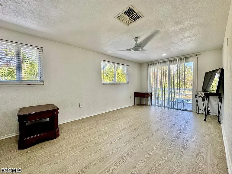 7123 Shannon Blvd — Photo 18