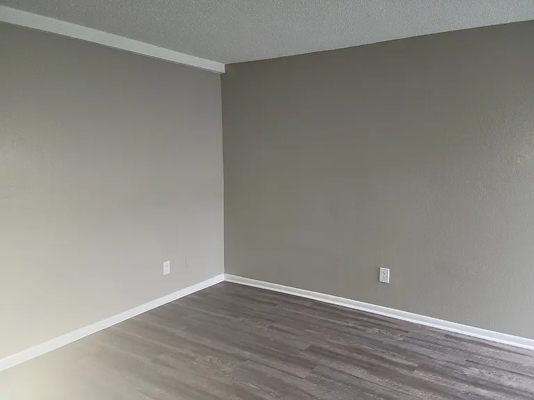 Cimarron Apartments — Photo 94