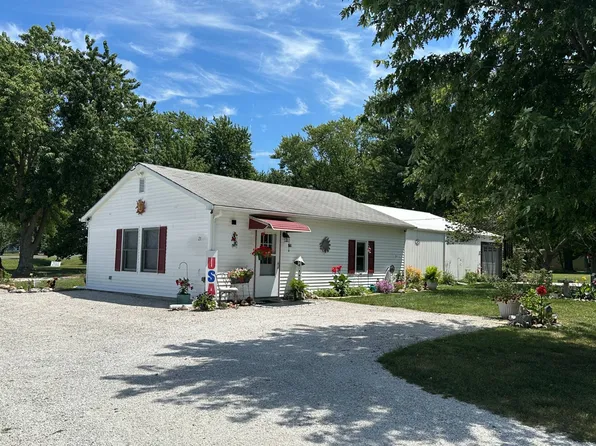 21 State Route 4, Nilwood, IL 62672