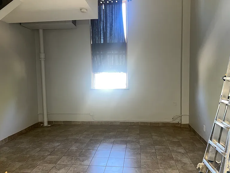2105 W Lapham St #9 — Photo 6