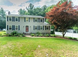 5 Granada Way, Andover, MA 01810