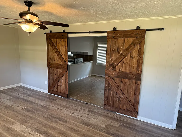 507 Country Club Rd — Photo 1