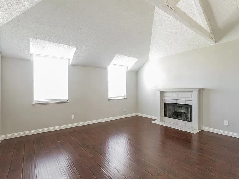 7217 Chesterton Dr — Photo 10