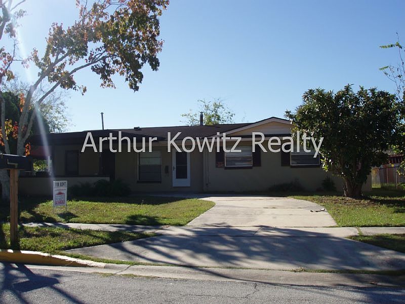 1st image of 932 Kathy St