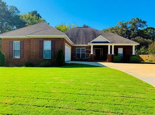 80 Dean Ct, Deatsville, AL 36022