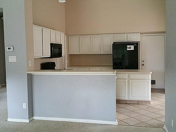 5th image of 1042 Wentworth Dr
