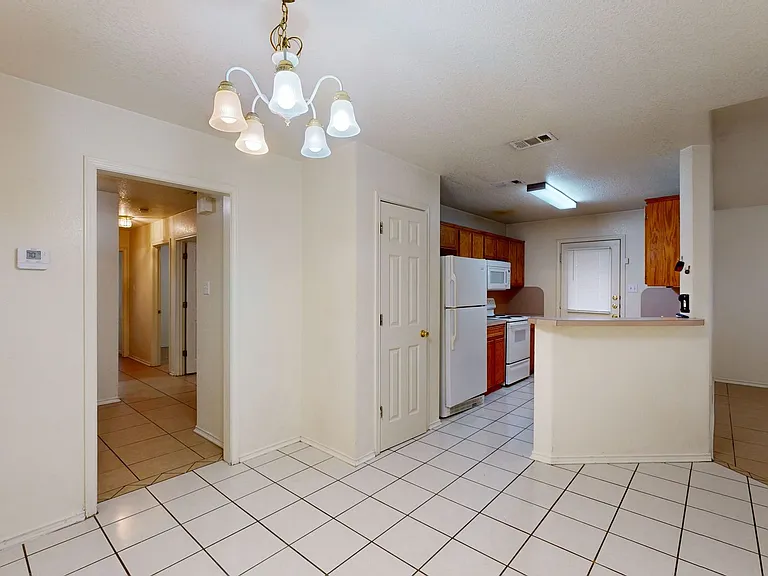 4607 Wade Dr #B — Photo 6
