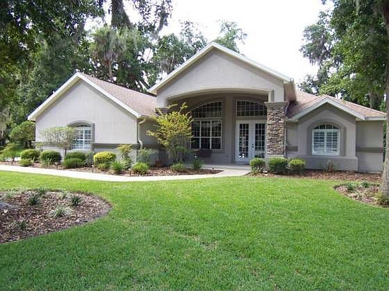 1st image of 19 Cypress Hollow Ln