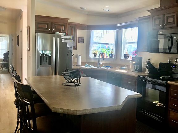 5th image of 19288 Potomac Cir #684