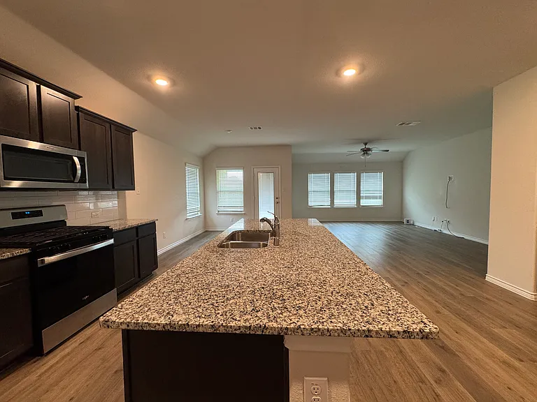 730 Musket St — Photo 8