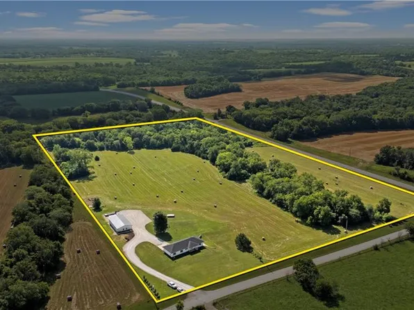 27779 Cold Water Rd, Louisburg, KS 66053