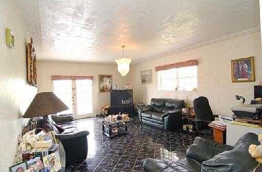 4th image of 7620 Hague Dr