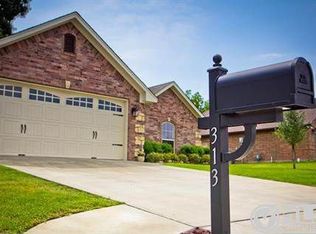 313 Rita Dr, Lindale, TX 75771