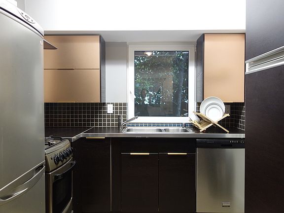 4th image of 1116 Chelsea Ave APT 2
