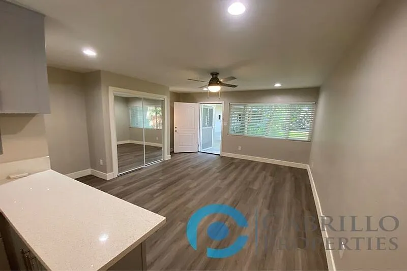 Studio, 1.0 bath, 400 sqft, $1,895 — Photo 2