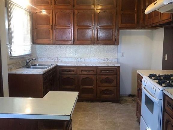 3rd image of 38363 Rosemarie St