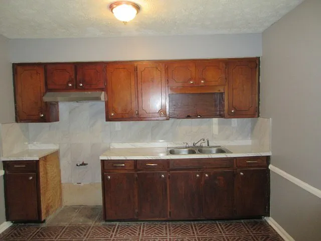 1218 Vesper Dr — Photo 9