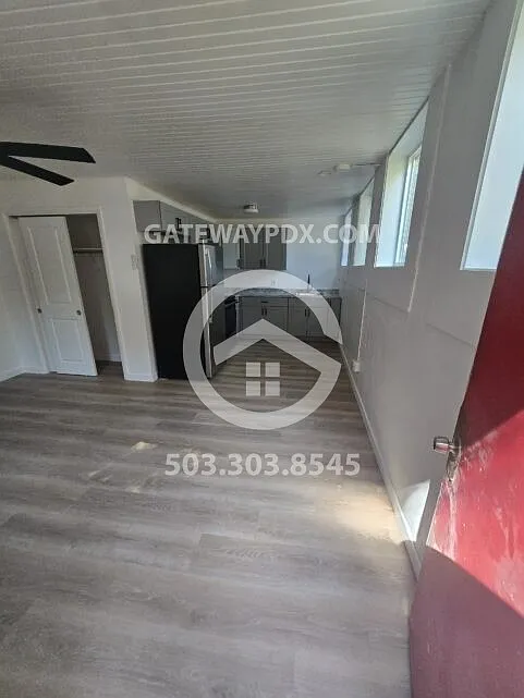 843 Liberty Street. NE — Photo 3