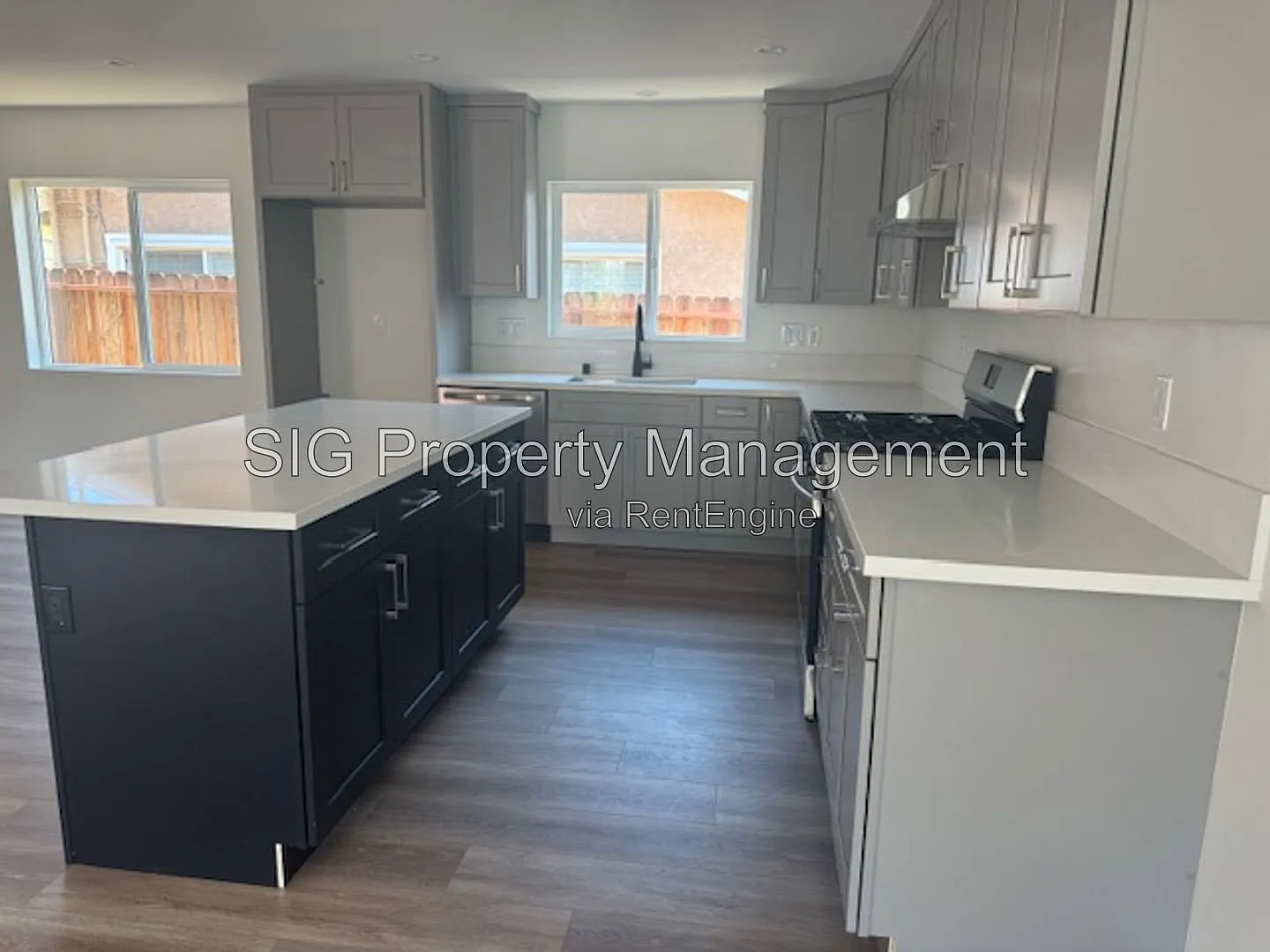 2 bed, 2.0 bath, 1200 sqft, $3,200 — Photo 4
