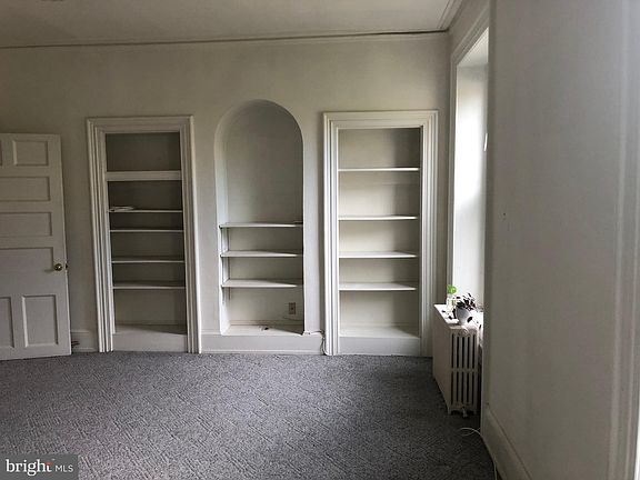 3rd image of 4226 Chester Ave #62