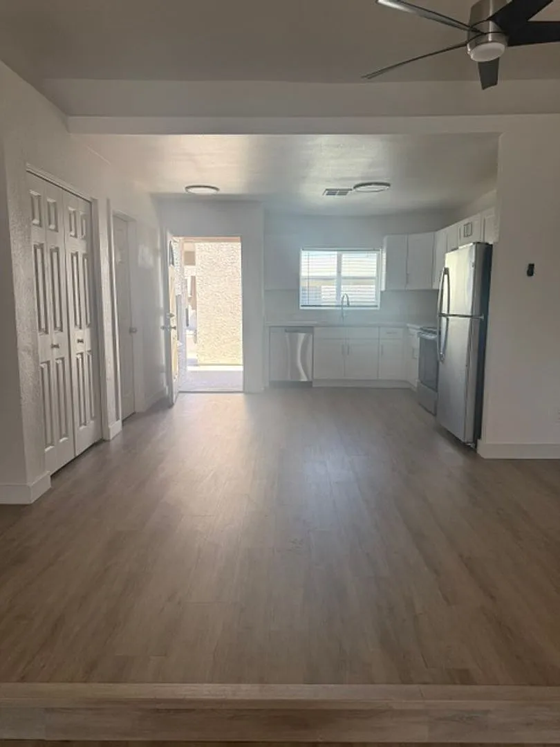 Fully Renovated 3 Bed / 2 Bath Townhome in Central Phoenix — Photo 4