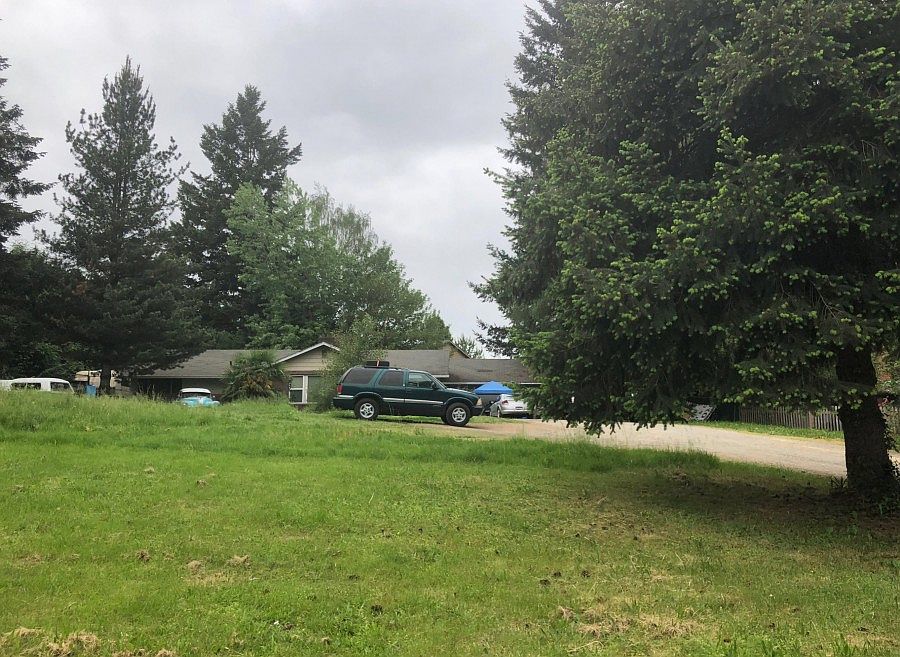 1st image of 7200 NE 72nd Ave