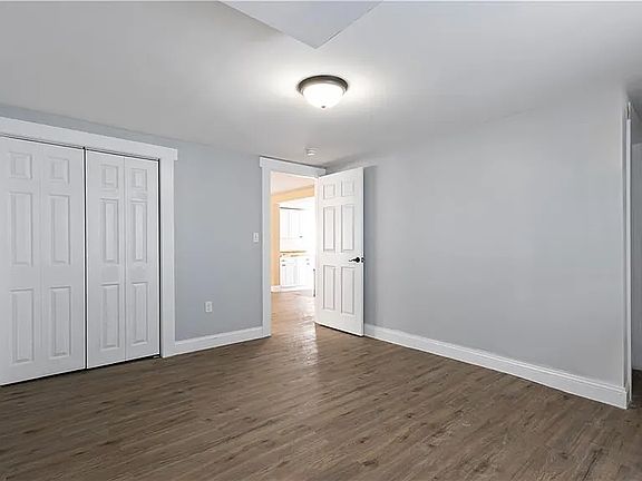 3rd image of 14 W Natick Rd