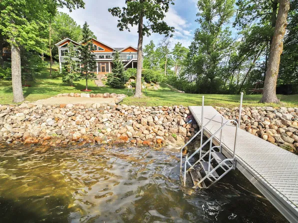2147 Summit Dr, Cushing, MN 56443