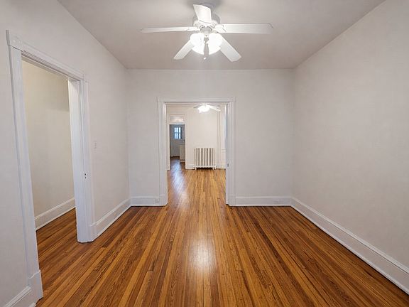 4th image of 709 15th St NE