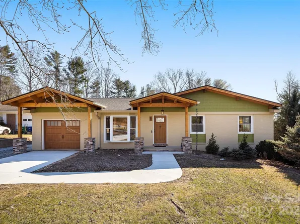 5 Pointview Ct, Arden, NC 28704