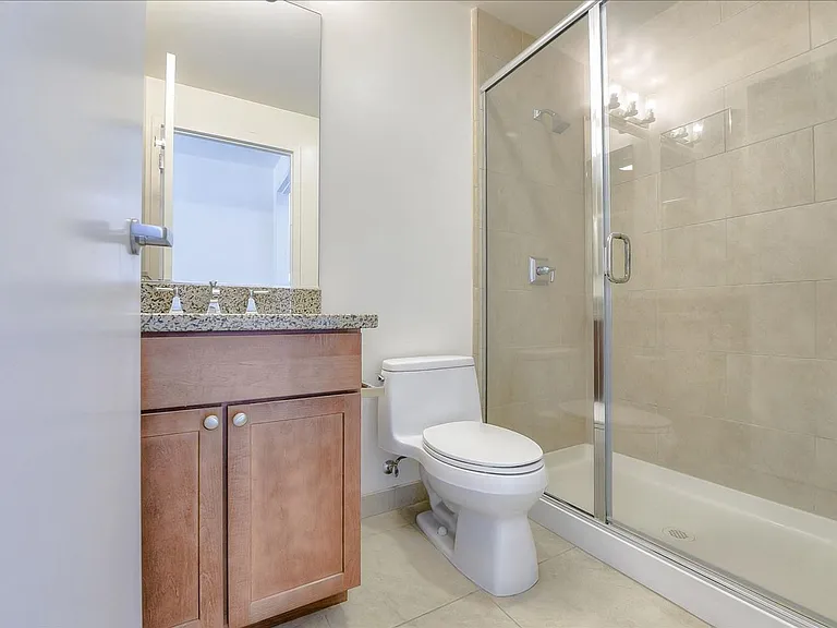 175 W Saint James St #508 — Photo 13