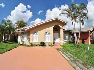 13563 SW 183rd Ter, Miami, FL 33177