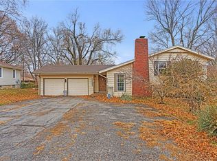 13227 W 96th St, Lenexa, KS 66215