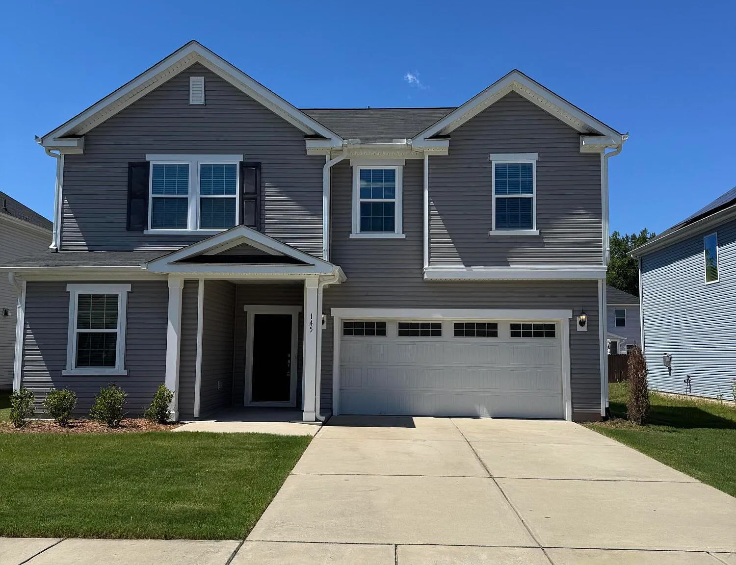 4 bed, 3.0 bath, 2357 sqft, $2,290 — Photo 1