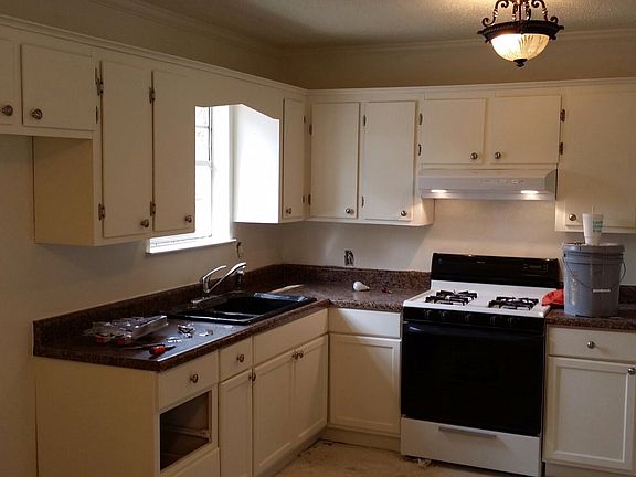 2nd image of 9406 Southwest Dr