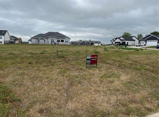 370 Linden St, Alburnett, IA 52202