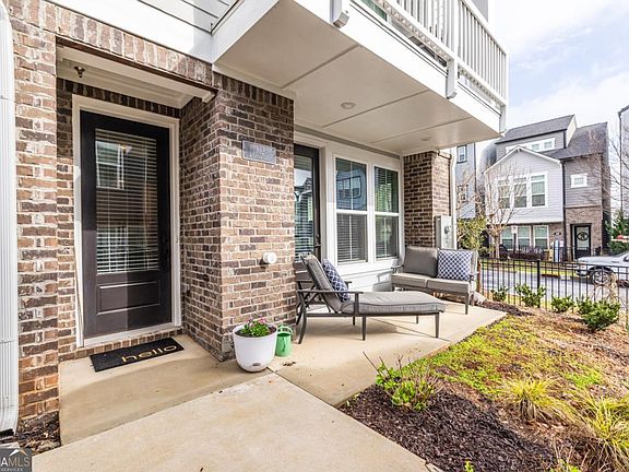 2nd image of 102 Wilburn Ln